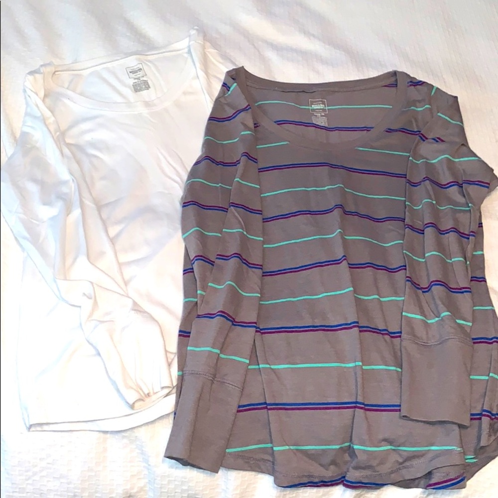 Mossimo TWO Long Sleeve T-Shirt Bundle (size XL)